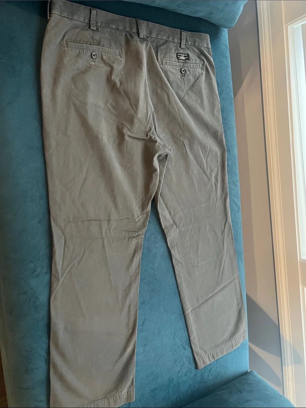 Men's Banana Republic Olive Green Casual Chinos. 38x32
